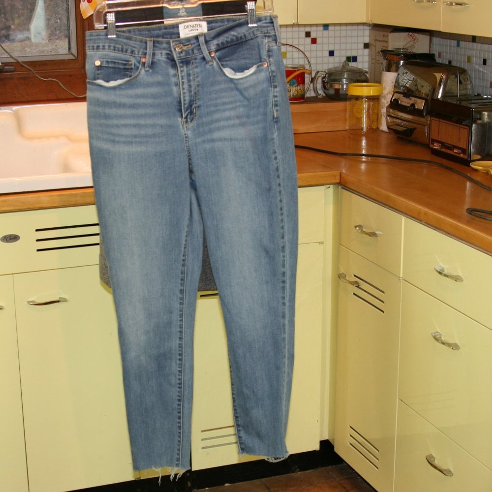 Denizen  Levis Denim Jeans High Rise Skinny Pants